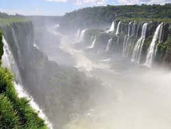 Viajando Y Conociendo Algunas Excursiones Que Hacer En Cataratas Del