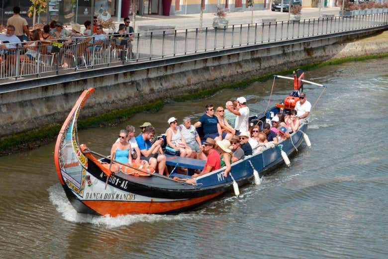 Passeio De Barco Moliceiro Por Aveiro Reserve Em Civitatis