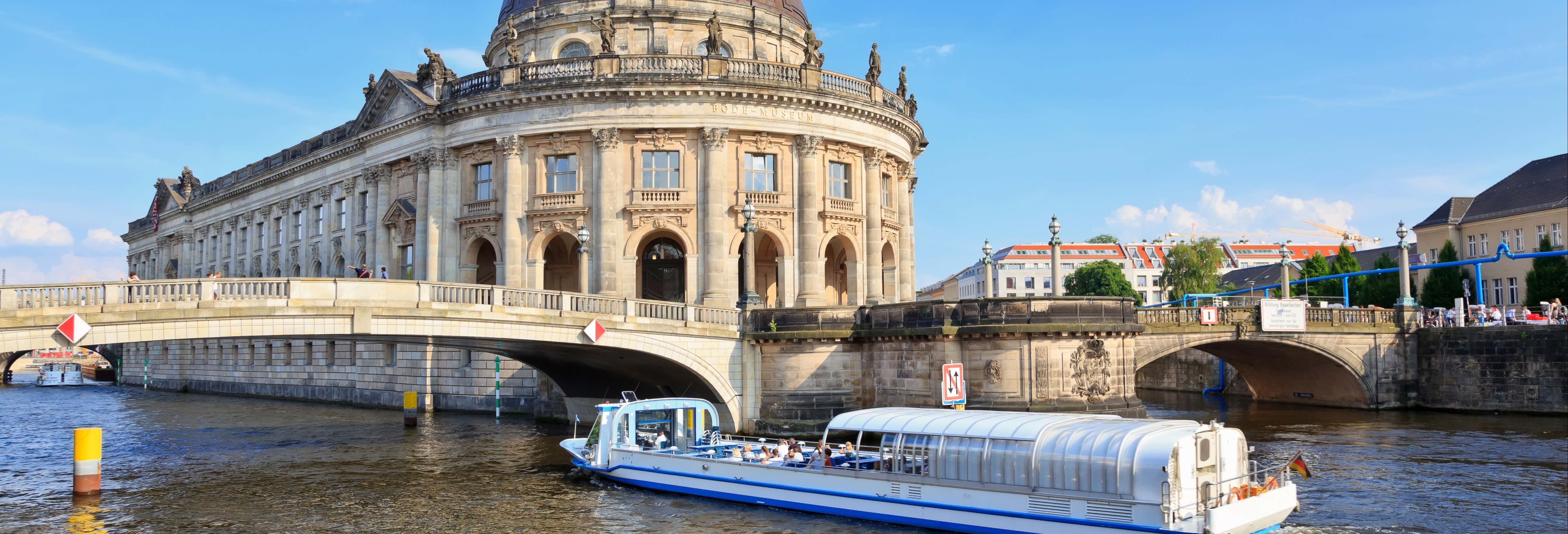 canal boat cruise berlin