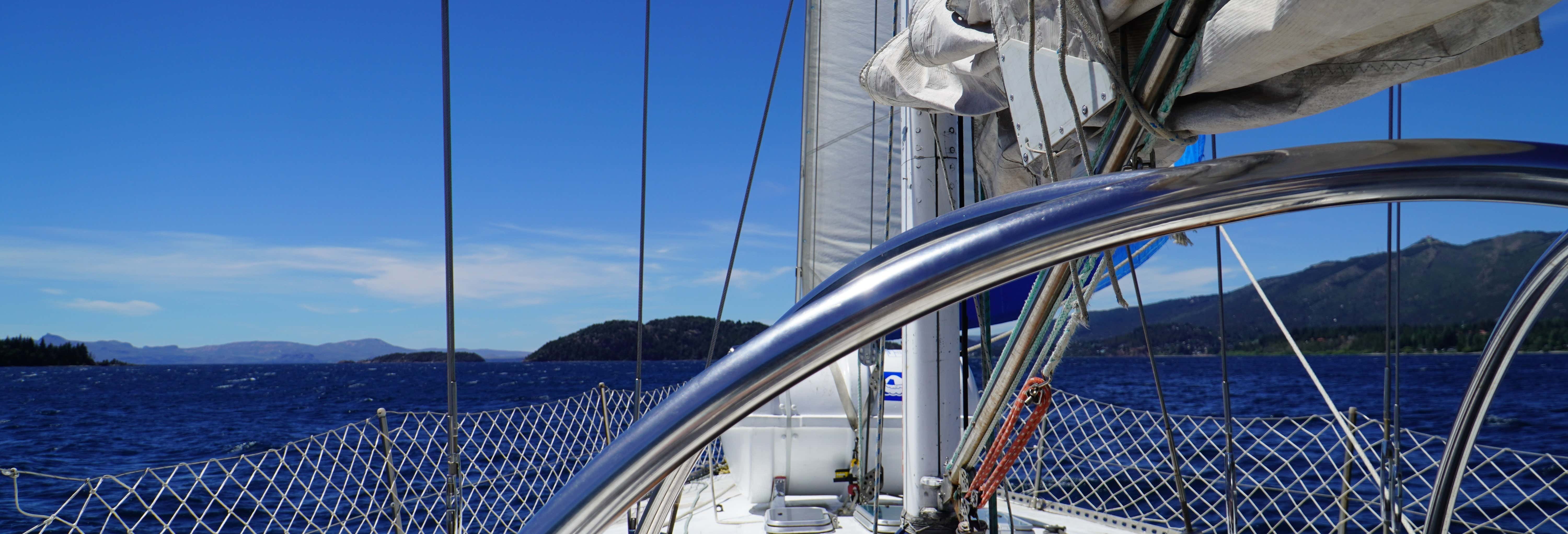 Giro in barca a vela sul Lago Nahuel Huapi