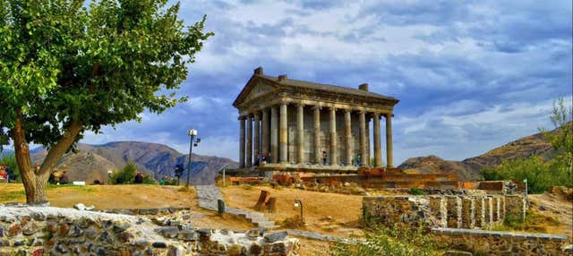 Excursión a Garni y monasterio de Geghard