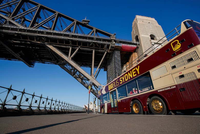 sydney-hop-on-hop-off-bus-tour-big-bus-book-at-civitatis