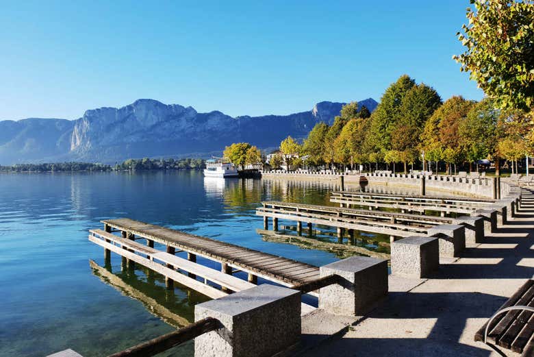 Excursión a los lagos y montañas de Salzkammergut desde ...