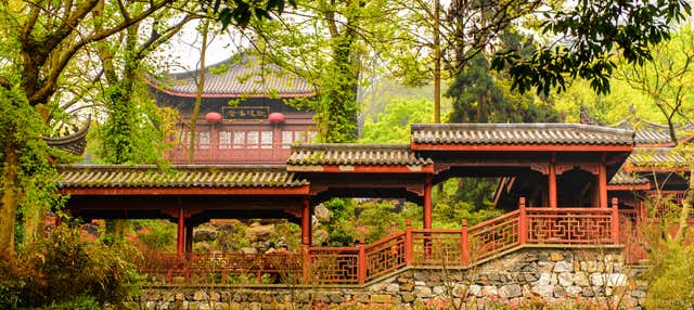 Templo de LingYin y Lago del Oeste