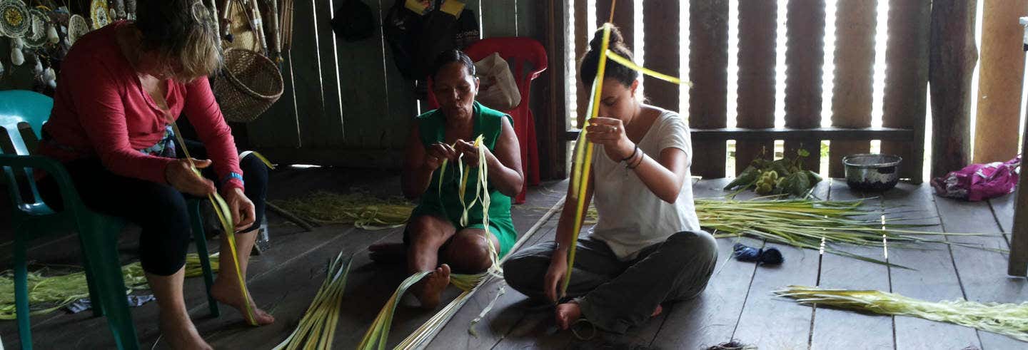 Taller de artesanía indígena