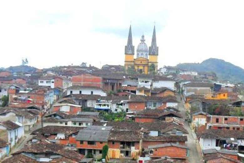 Excursión a Santo Domingo, Cisneros y Yolombó desde Medellín
