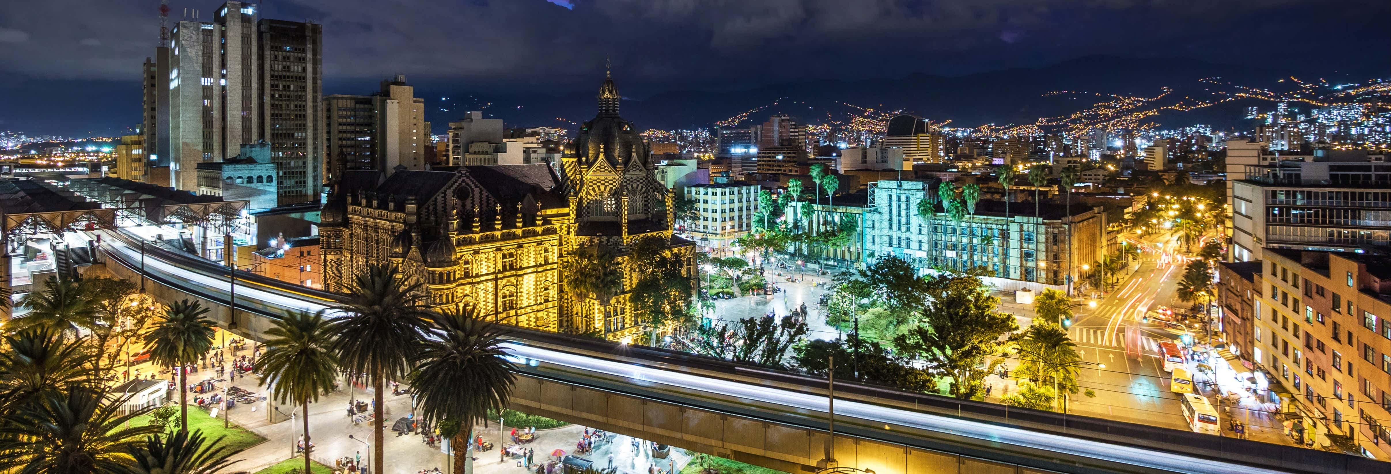 Tour privado nocturno por Medellín