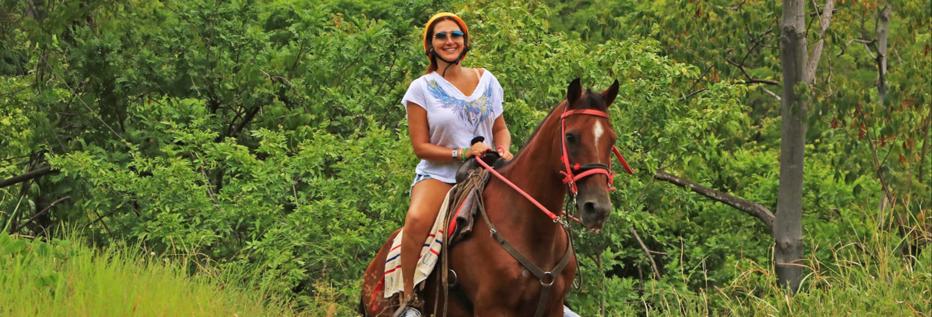 Paseo a caballo por el Parque Diamante Eco