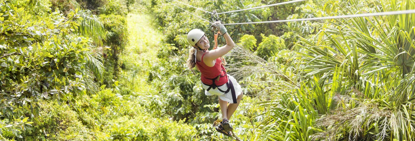 Tirolina en la Finca Daniel Adventure Park