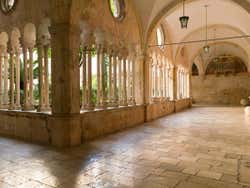 Patio del Monasterio Franciscano