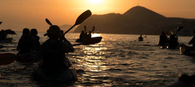 Tour in kayak al tramonto