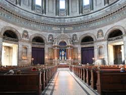 Interior da Igreja de Mármore