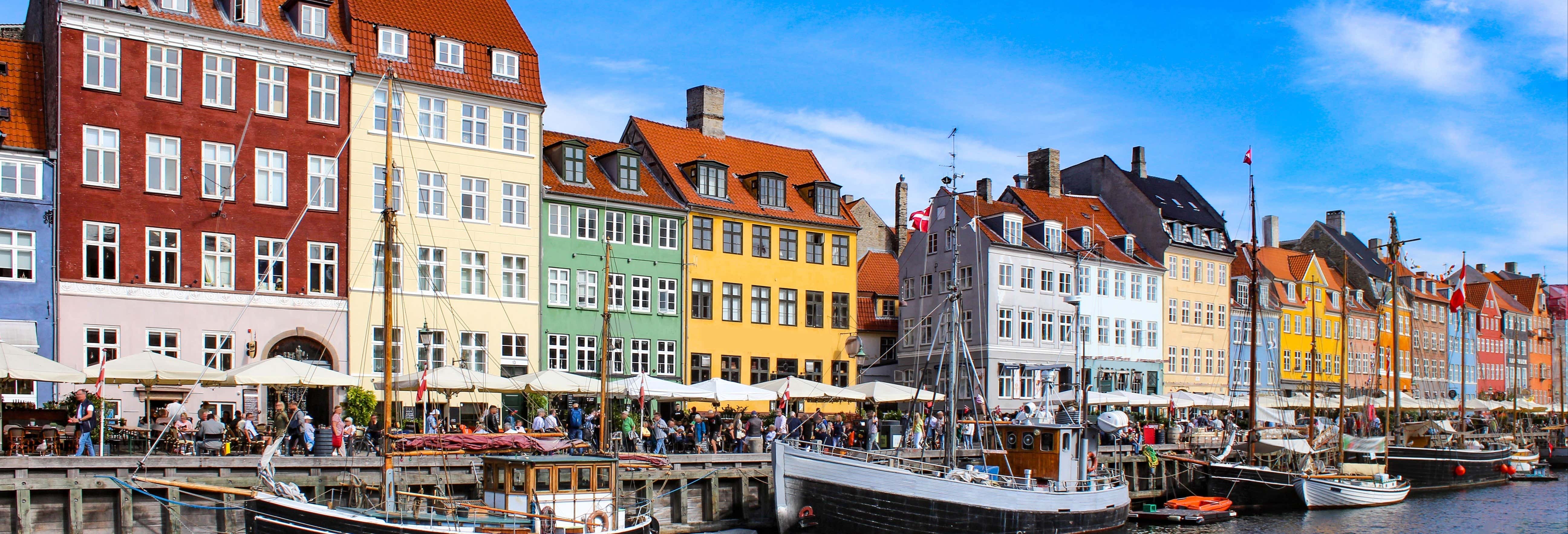 Paseo en barco por los canales de Copenhague