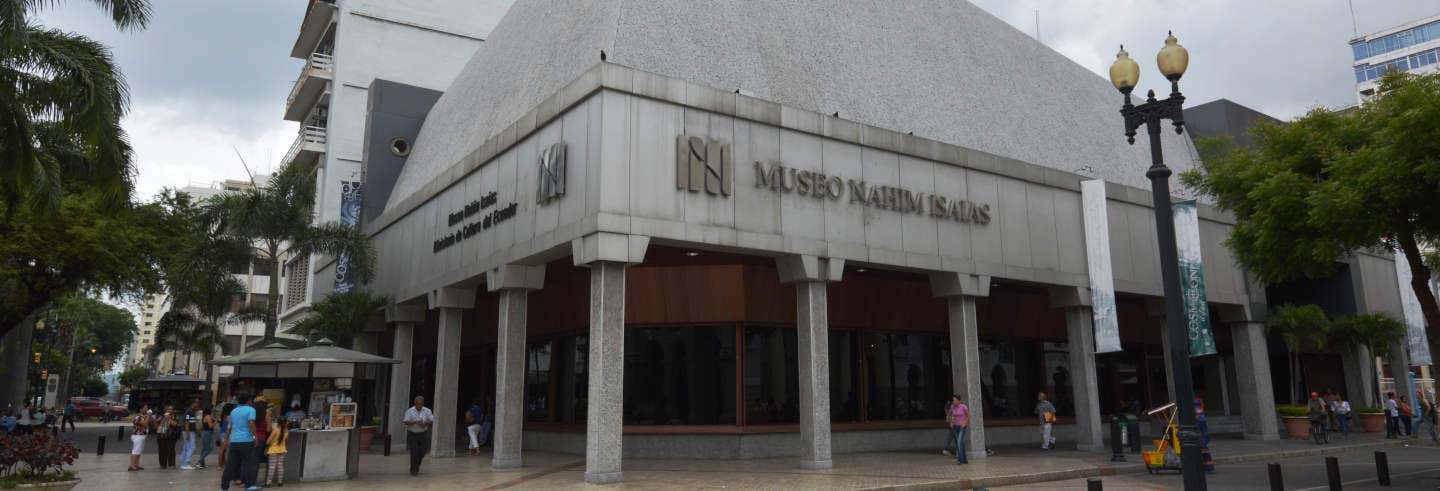 Visite guidée du musée de Nahim Isaías