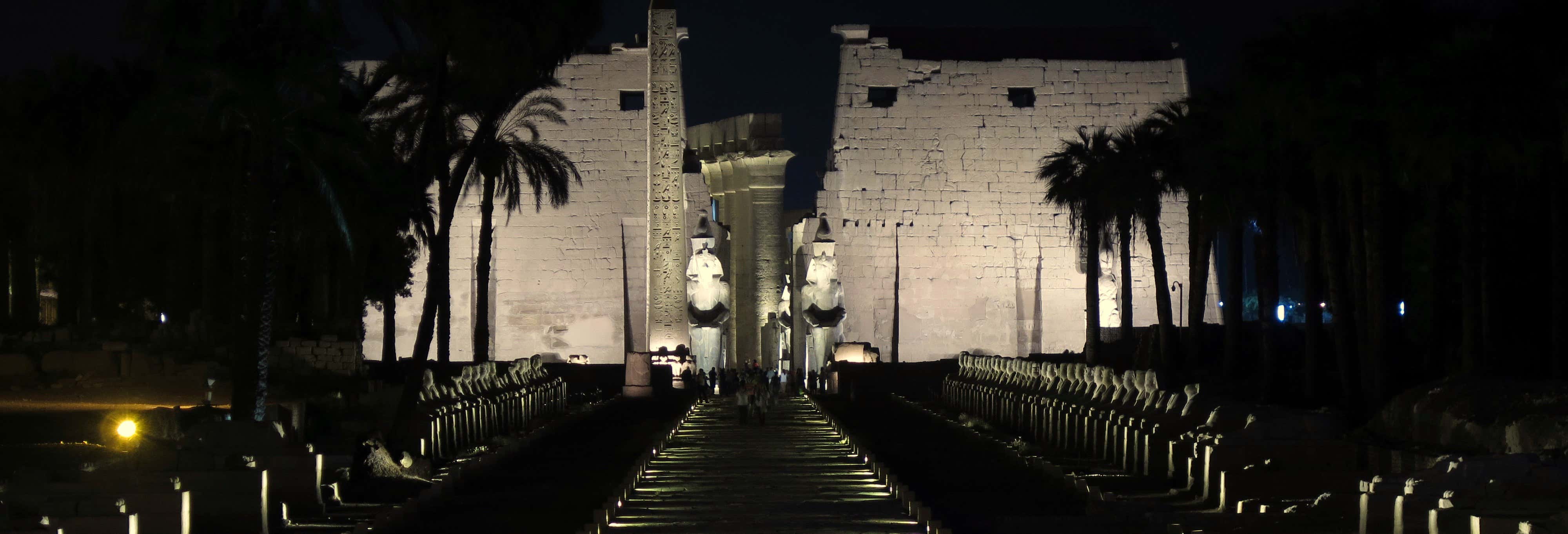 Espectáculo de luz y sonido en el Templo de Karnak