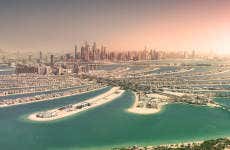 Cruzeiro ao entardecer por Dubai Marina
