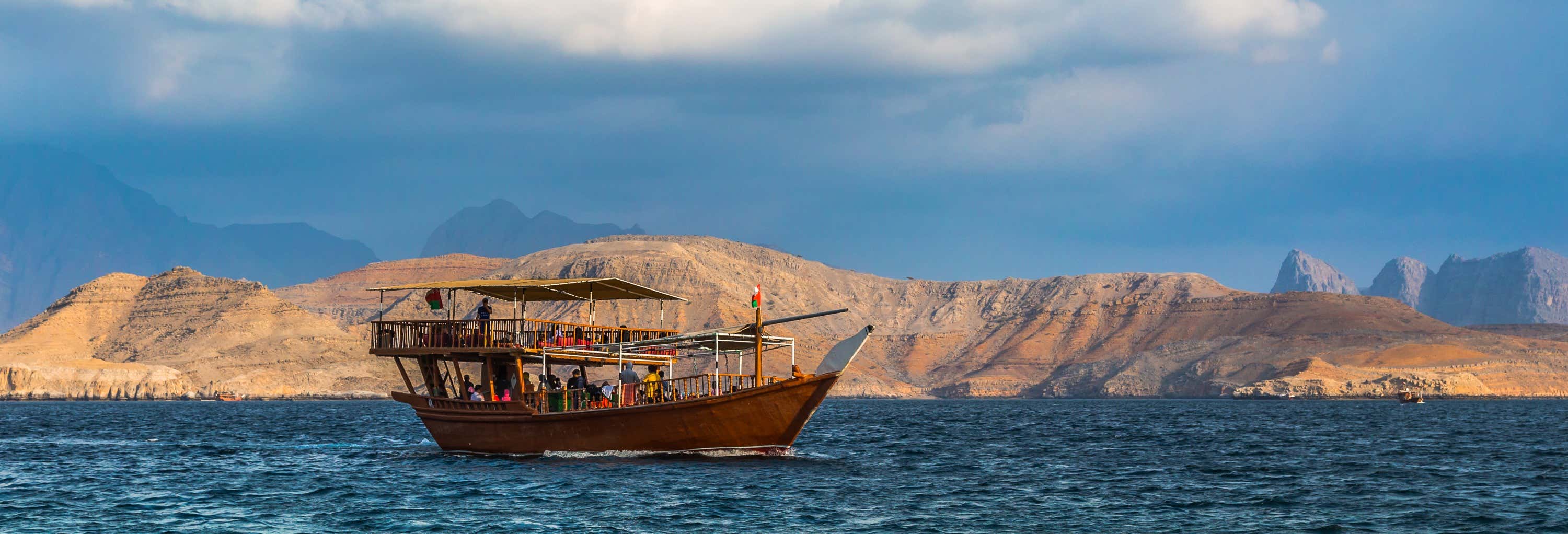 Crucero por los fiordos de Musandam