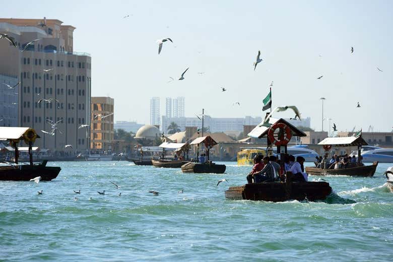 Passeio marítimo da cidade