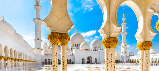Excursion to the Great Mosque and the Abu Dhabi Louvre