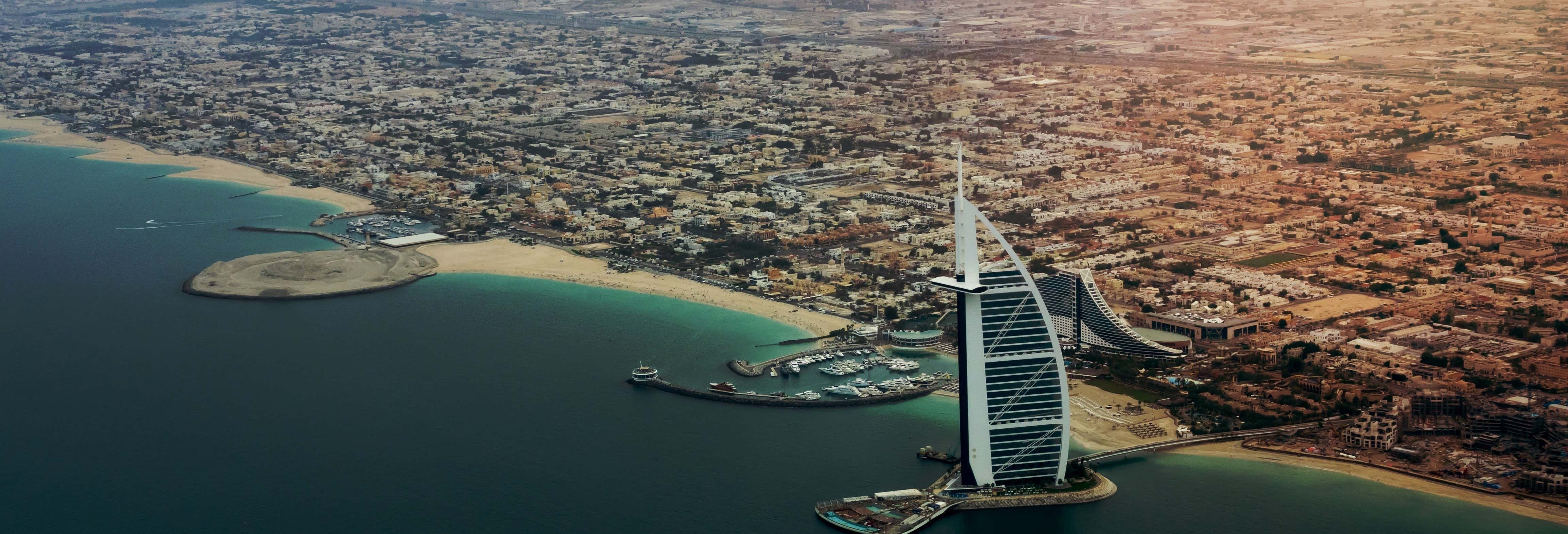 Passeio de lancha rápida por Dubai