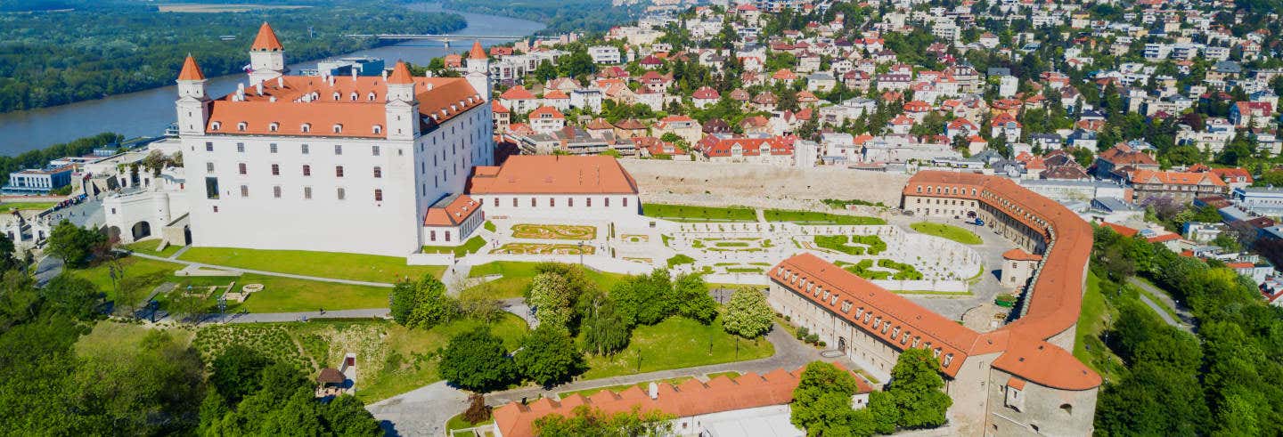 Tour por el barrio judío + Castillo de Bratislava