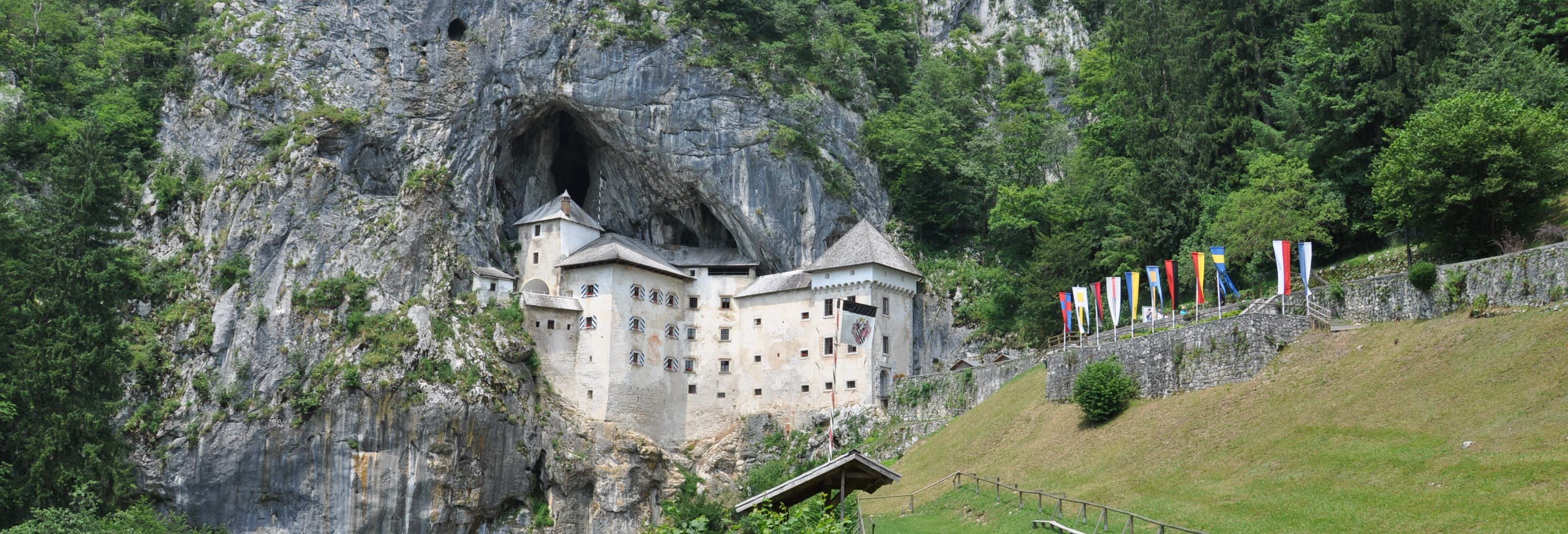 Excursión a la cueva Postojna y el castillo de Predjama