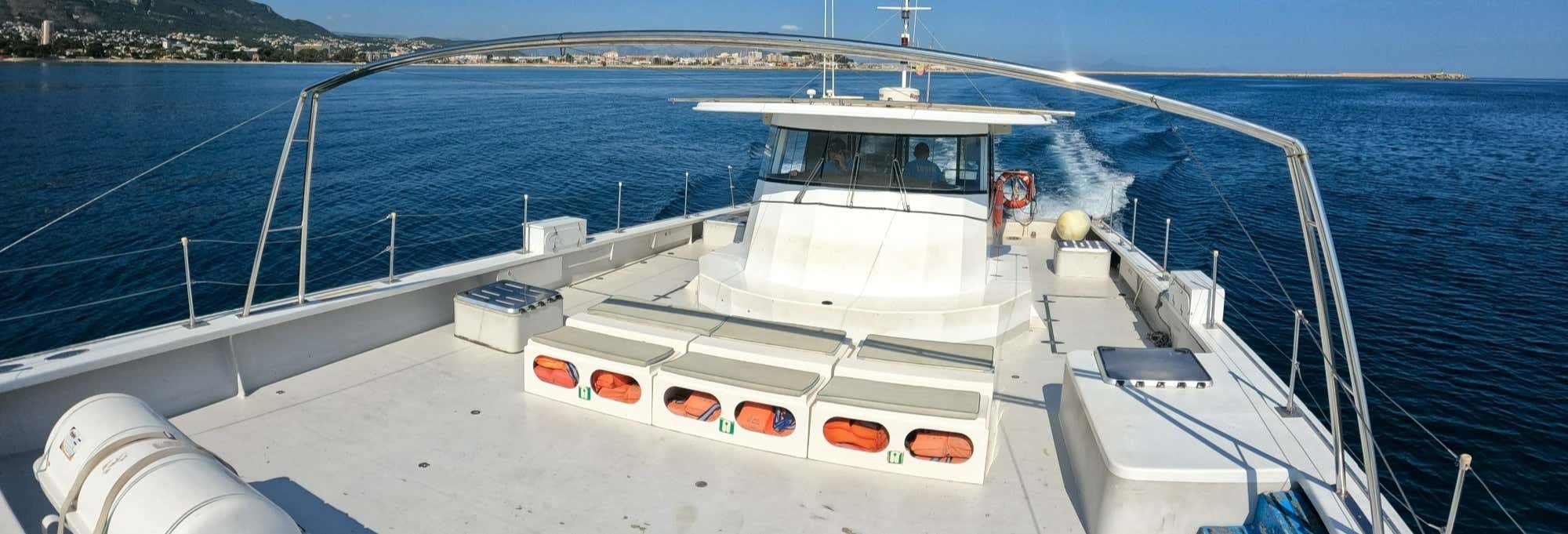 Paseo en catamarán con barbacoa