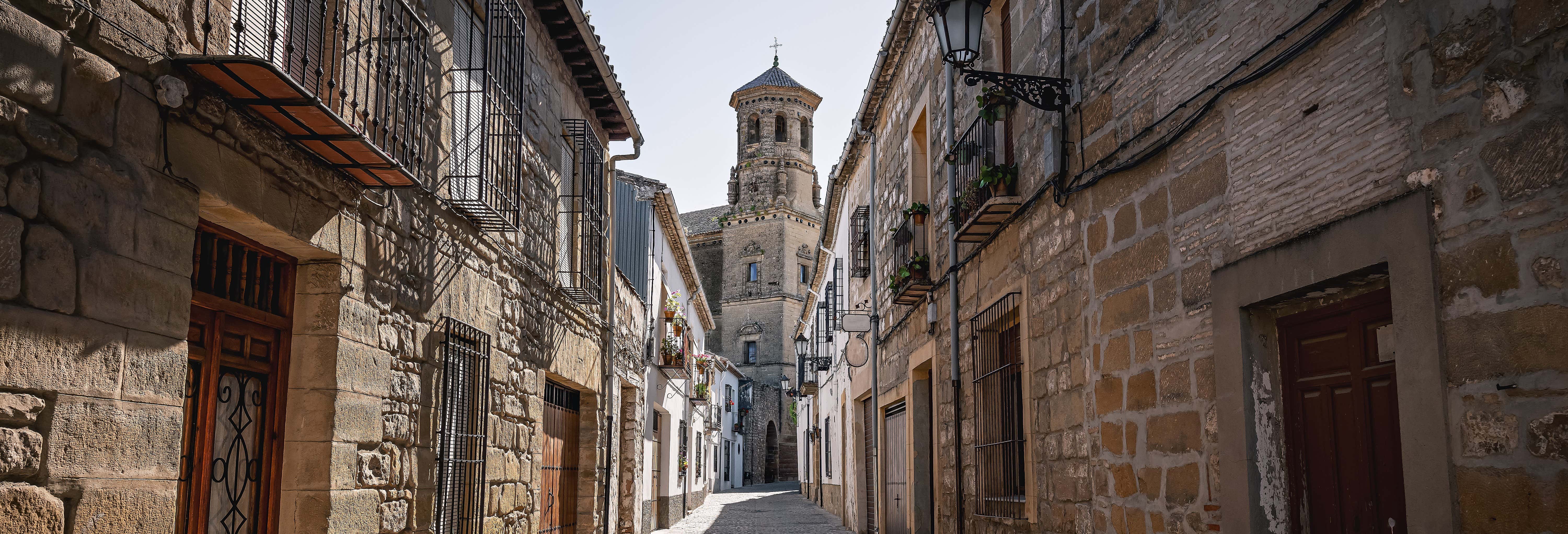 Tour de misterios y leyendas por Baeza
