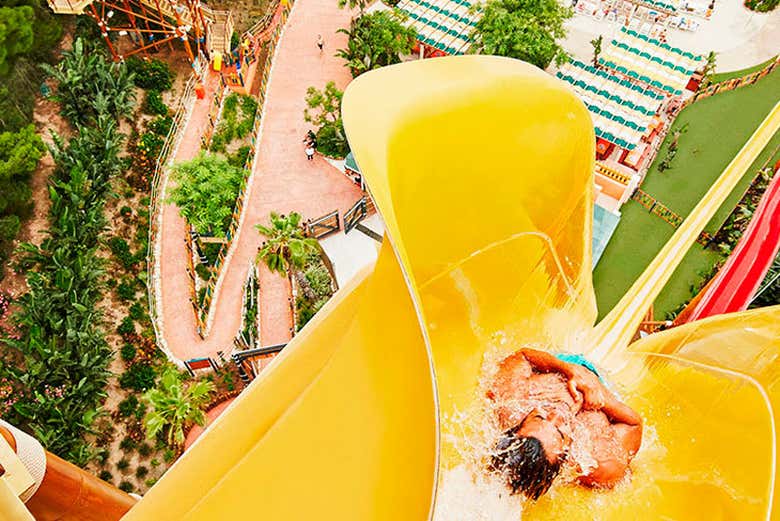 portaventura caribe king khajuna