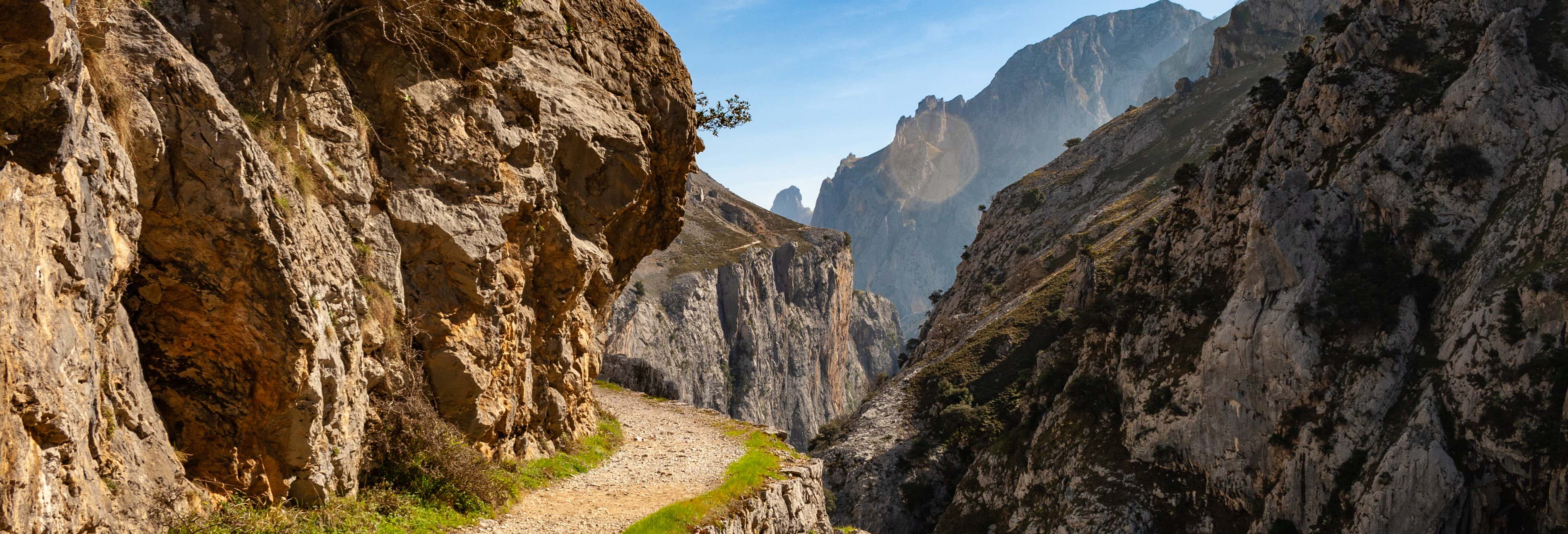 Tour en jeep + Senderismo por la Ruta del Cares