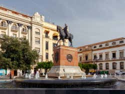 La céntrica Plaza de las Tendillas