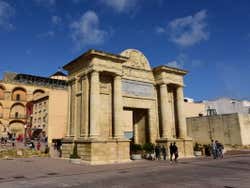 La Puerta del Puente