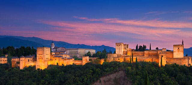 Tour serale e degustazione di tapas