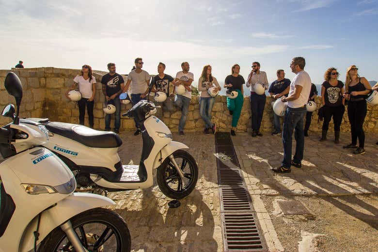 Passeando por Ibiza de moto