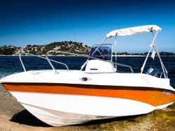 Passeio de lancha por Ibiza