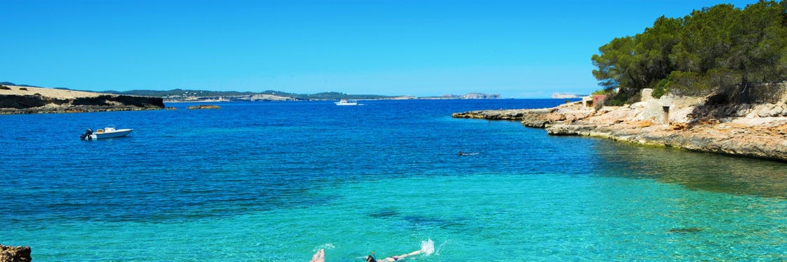 Cala Gracioneta Una De Nuestras Calas Preferidas En Ibiza