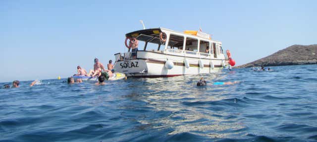 Passeio de barco pelas ilhas Grosa e El Farallón