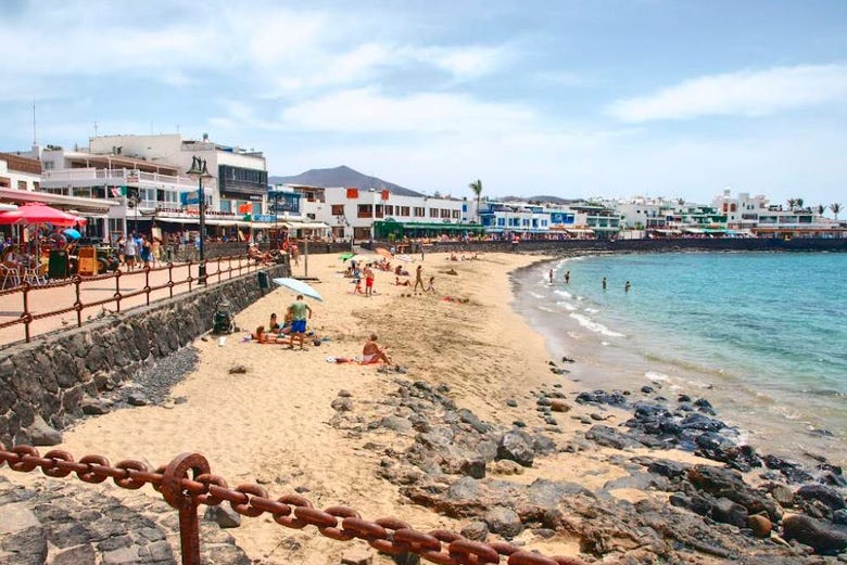 Explore The Playa Blanca Market