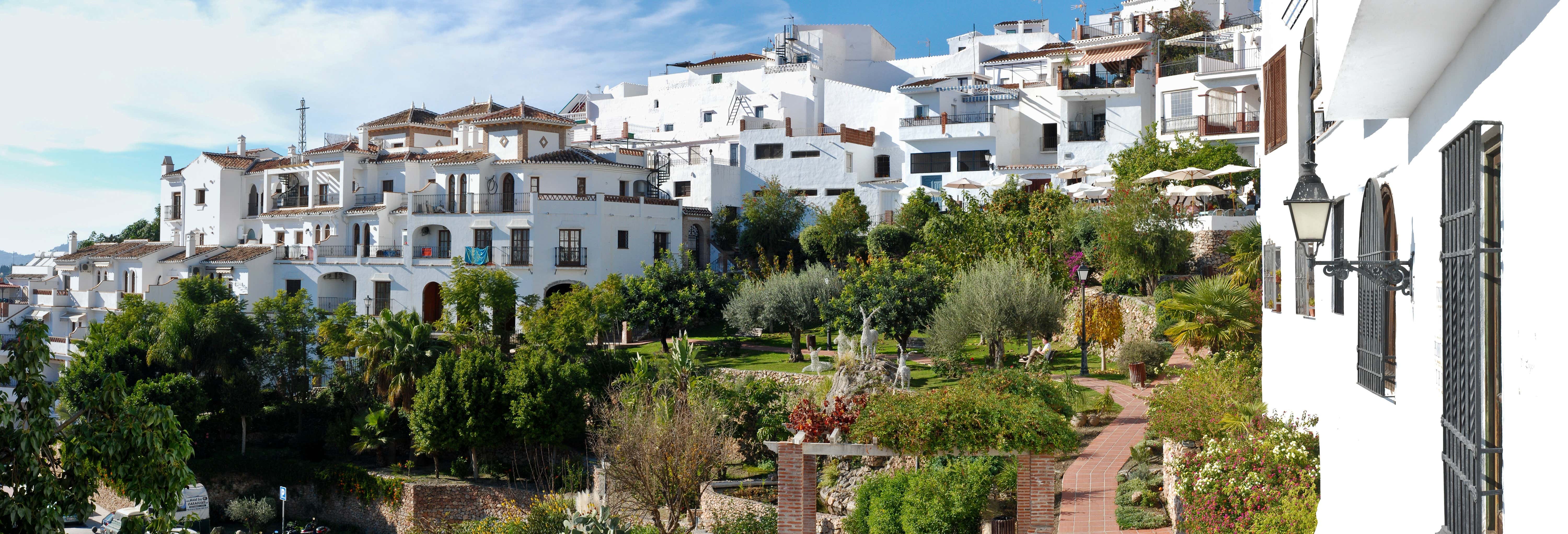 Tour por Frigiliana y cuevas de Nerja