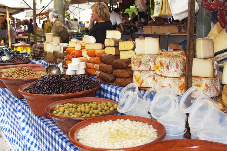 Banca gastronômica em um mercado típico maiorquino