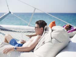 Passeio de catamarã