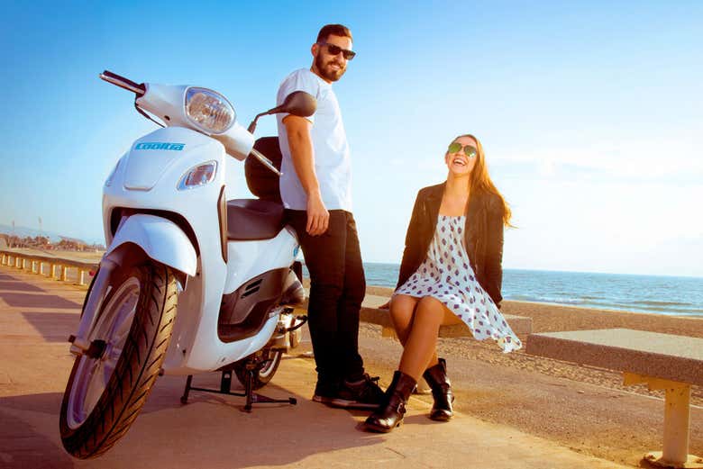 Descansando em uma paradisíaca praia menorquina