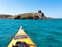 Percorrendo Menorca de caiaque