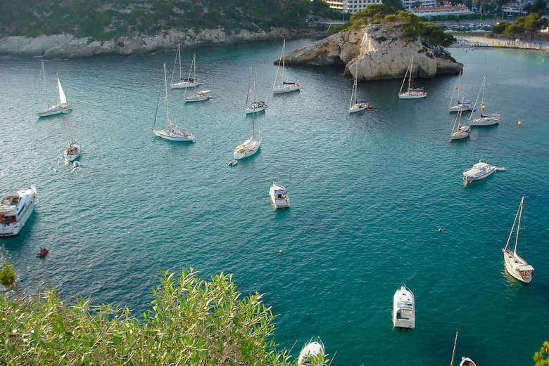 Desfrutando da Cala Macarella 