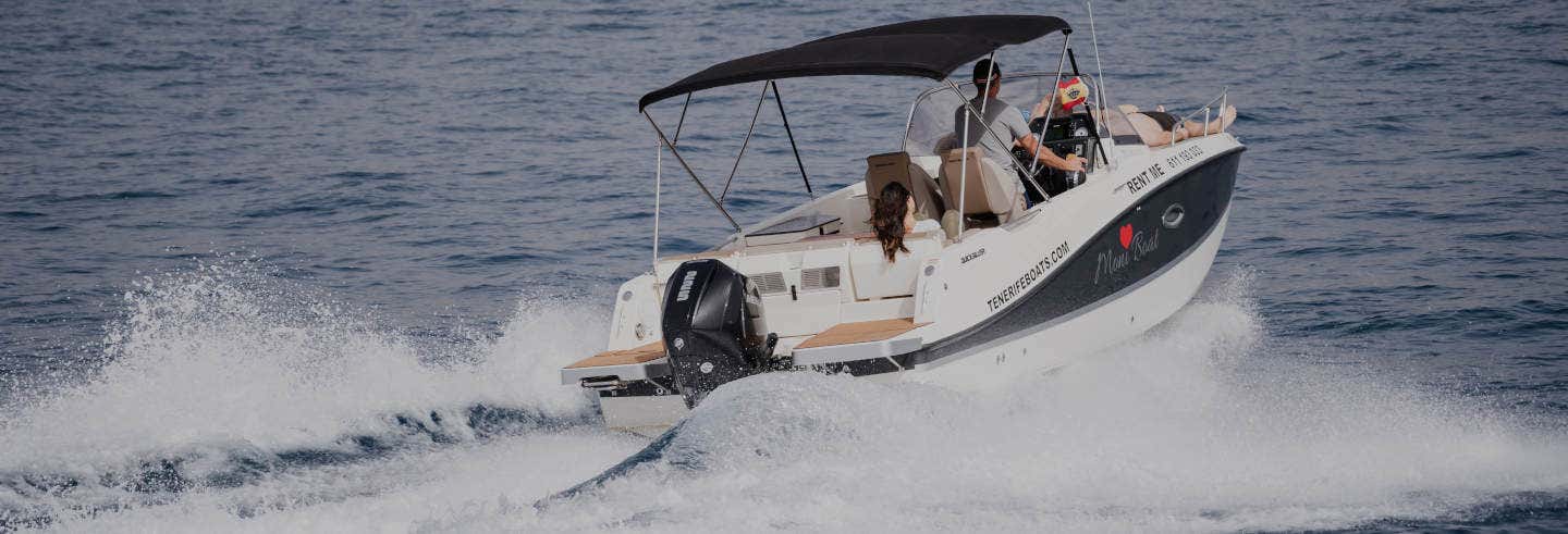 Alquiler de barco privado con patrón