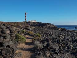 Camino al faro de Arona