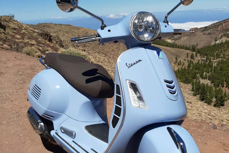 Vespa no Parque Nacional do Teide