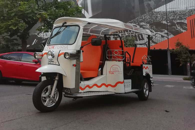 tuk tuk just eat