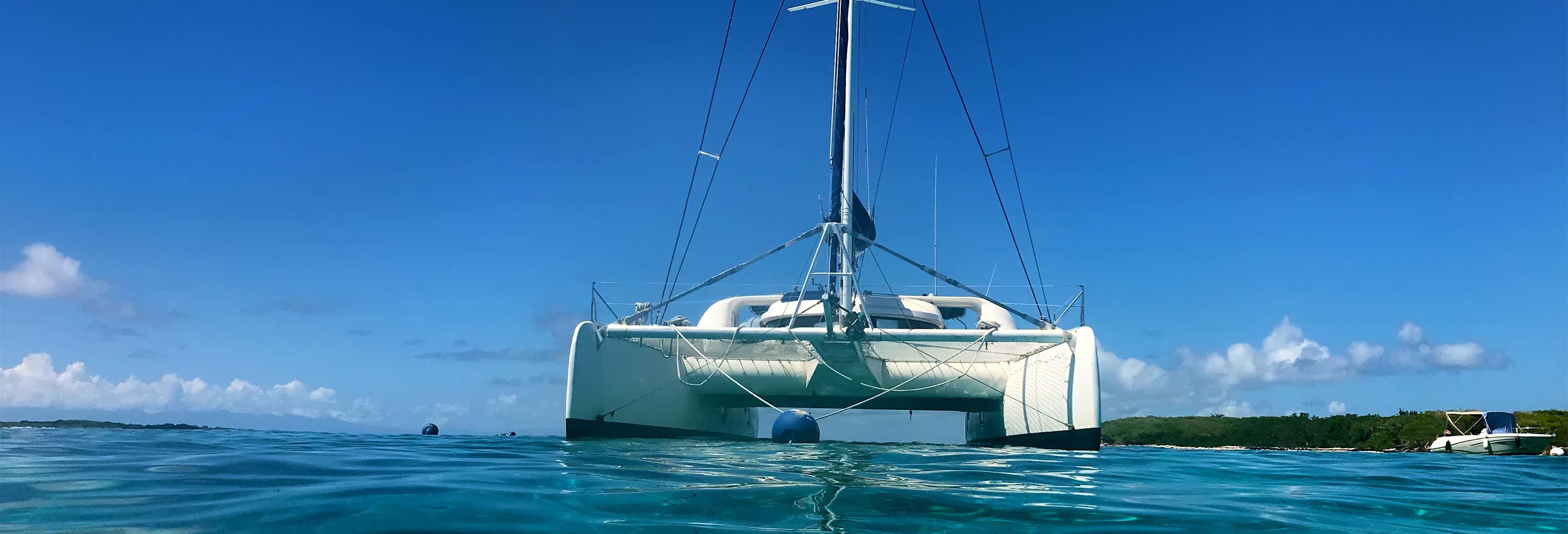 Giro in catamarano a Valencia con pranzo