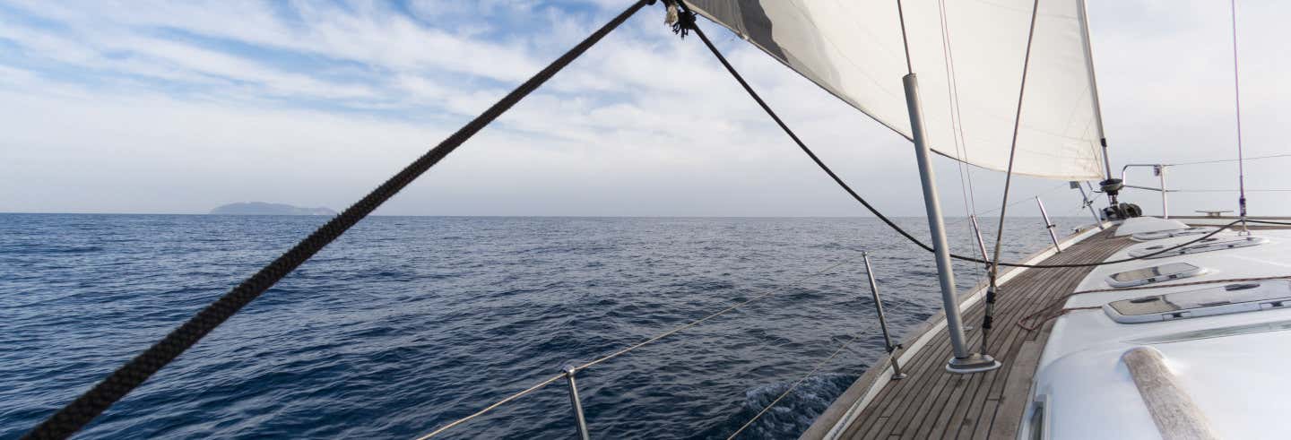 Paseo en velero por la costa valenciana